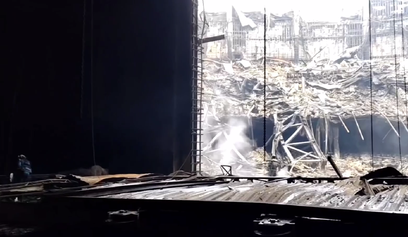 Сгоревший при теракте «Крокус Сити Холл» предлагают не восстанавливать