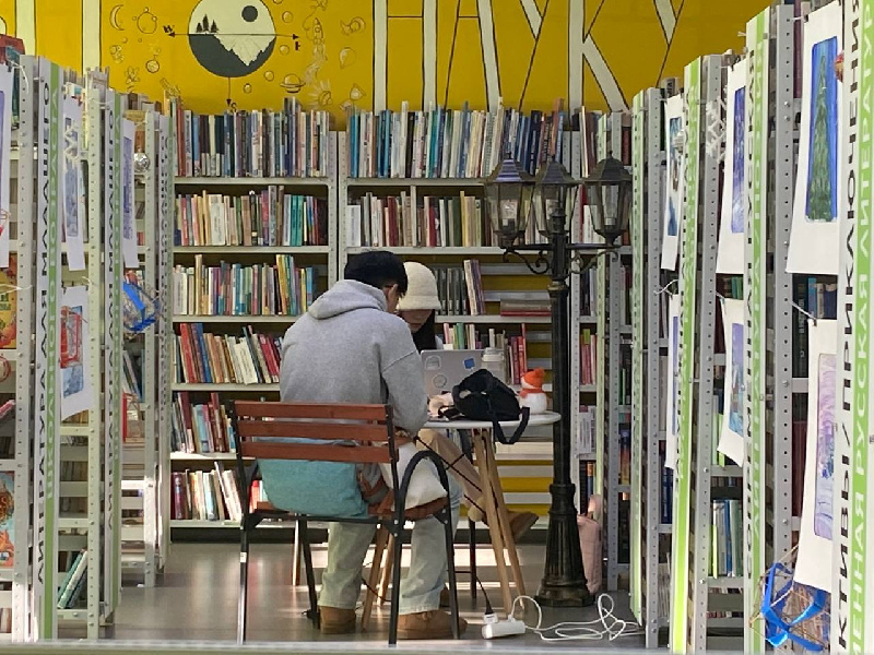 Китайские студенты всё чаще посещают библиотеки Благовещенска  - 2x2.su