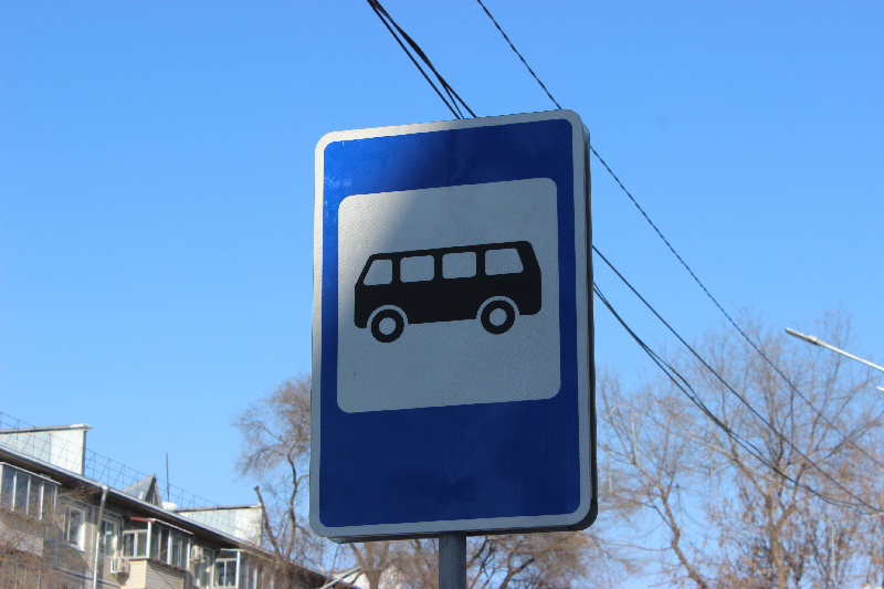 Жители Шимановска пожаловались на поведение водителей автобусов - 2x2.su